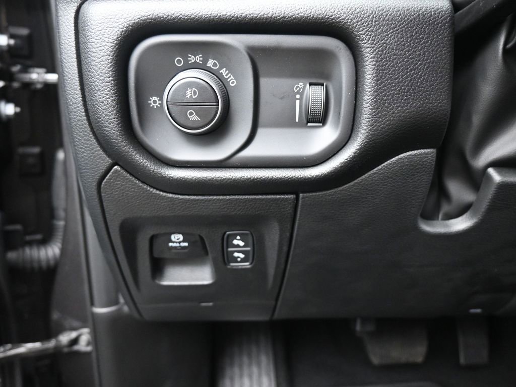 New 2025 RAM 1500 Big Horn image 33