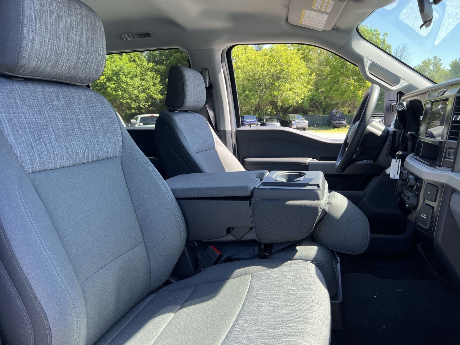 New 2026 Ford F250 XLT w/ FX4 Off-Road Package AWD/4WD image 25
