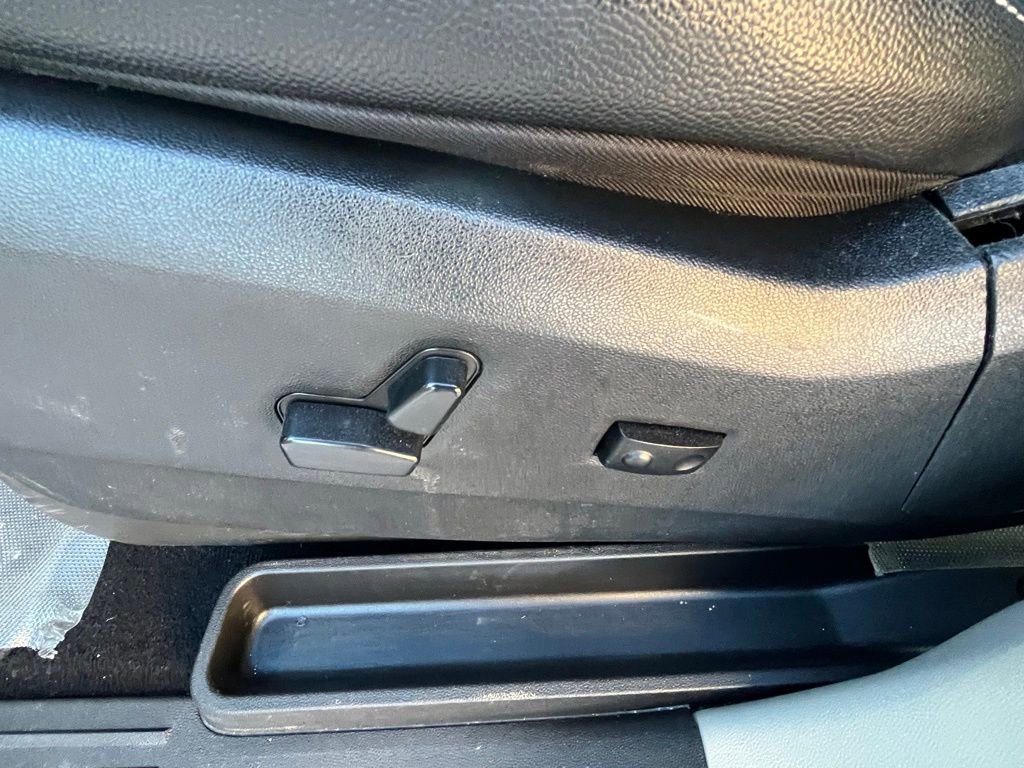 Used 2020 Dodge Grand Caravan SXT image 10