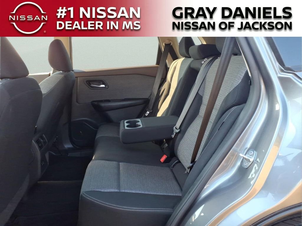 Used 2023 Nissan Rogue SV FWD image 26