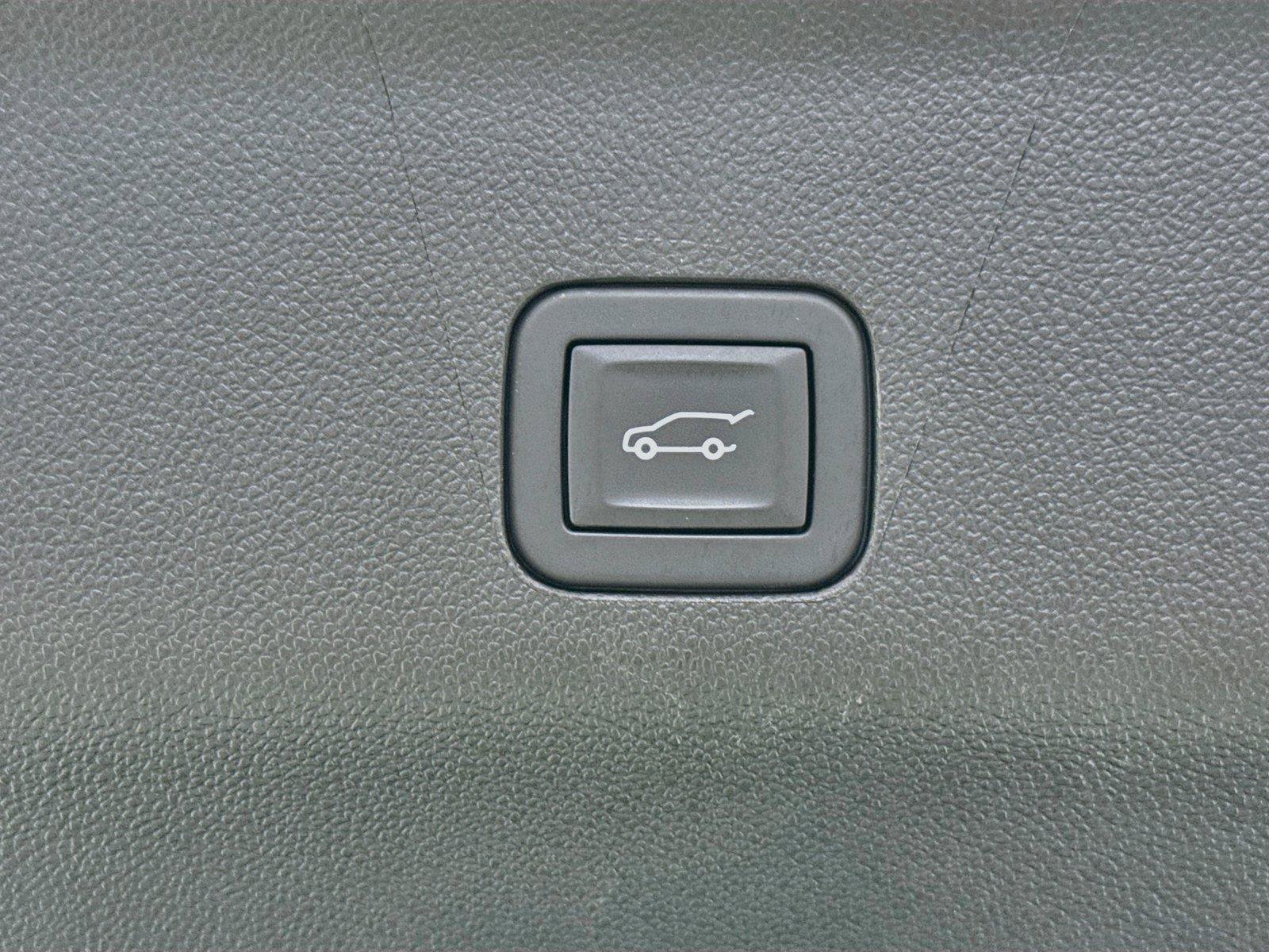 Used 2025 Chevrolet Tahoe LT RWD image 38