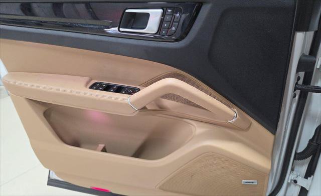 Used 2019 Porsche Cayenne AWD/4WD image 19