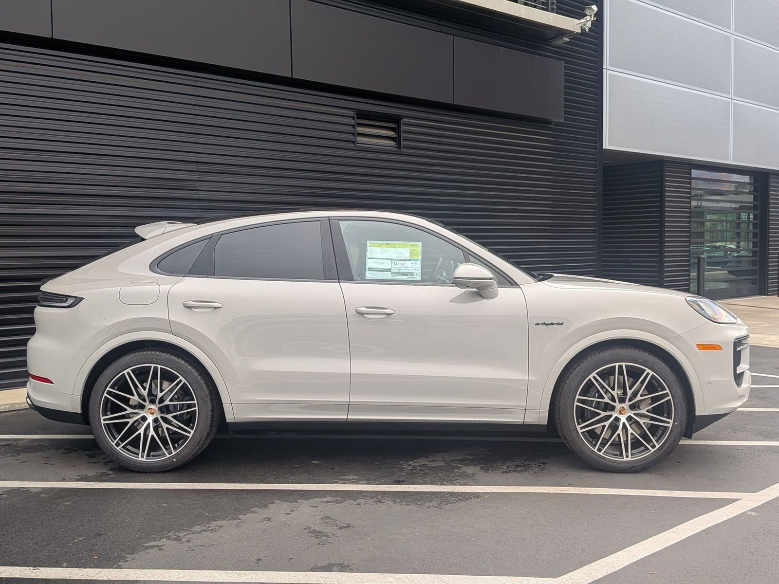 New 2026 Porsche Cayenne E-Hybrid Coupe image 8