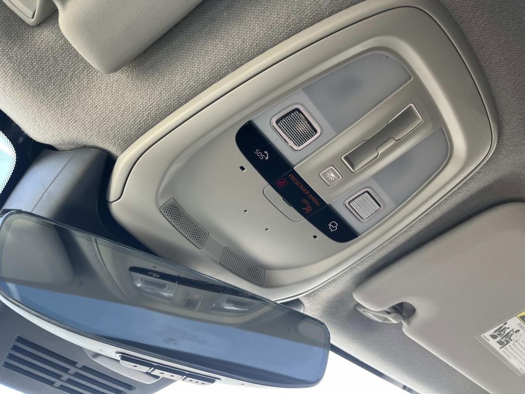 New 2026 Volvo XC40 B5 Ultra w/ Climate Package image 31