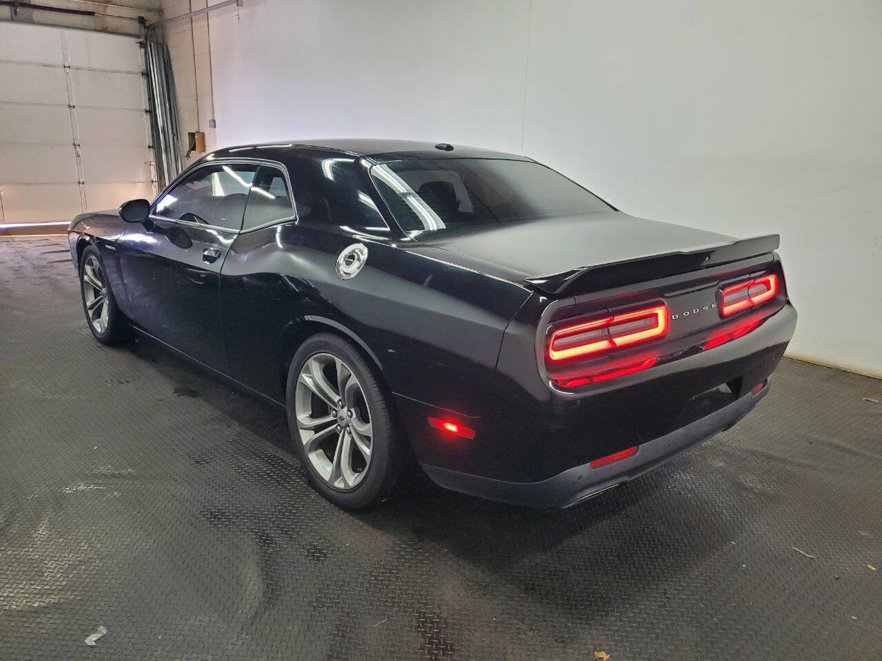 Used 2020 Dodge Challenger R/T image 5