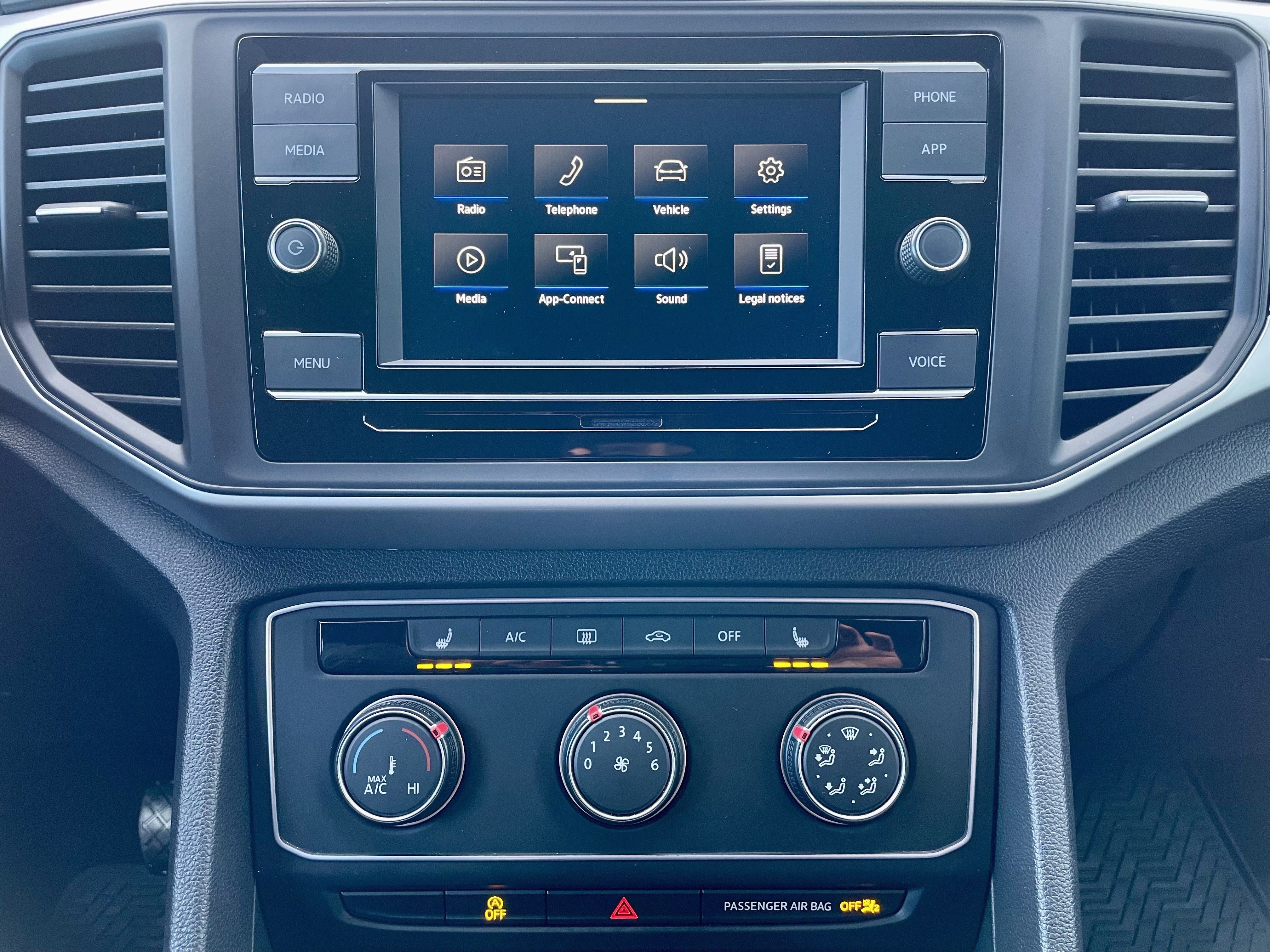 Used 2022 Volkswagen Atlas Cross Sport SE image 18