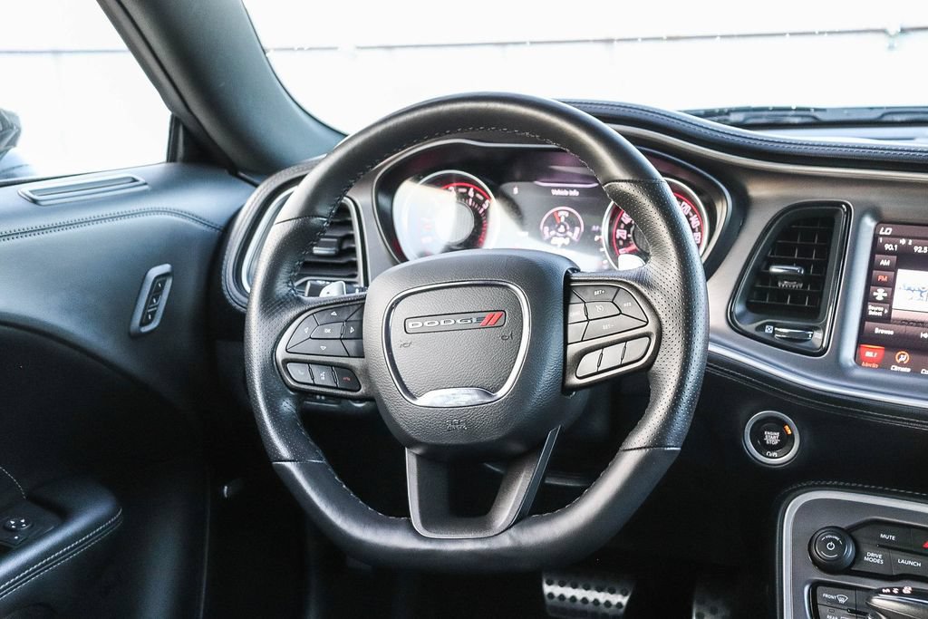 Used 2022 Dodge Challenger R/T Scat Pack RWD image 18