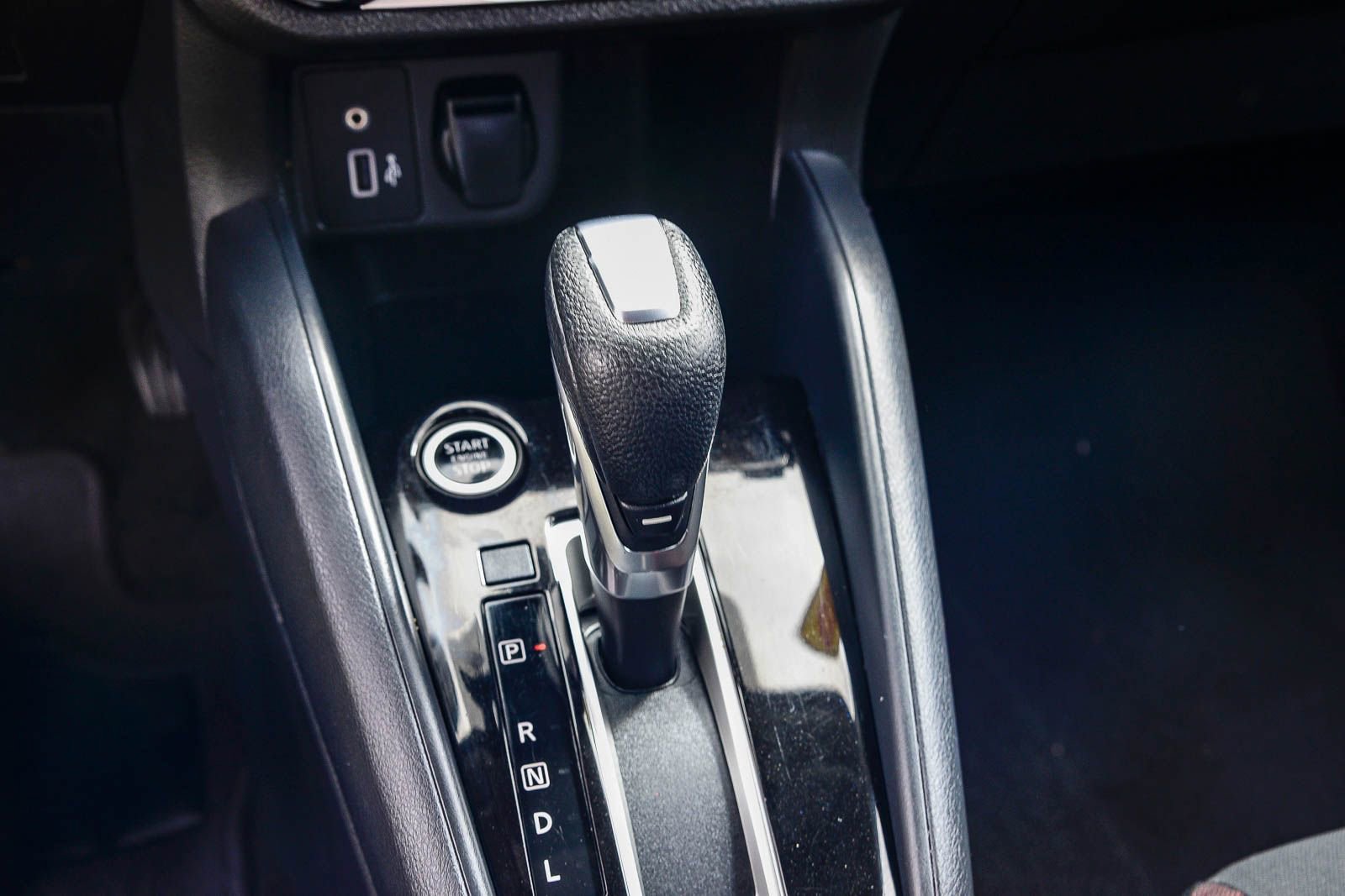 Used 2020 Nissan Versa SR image 27