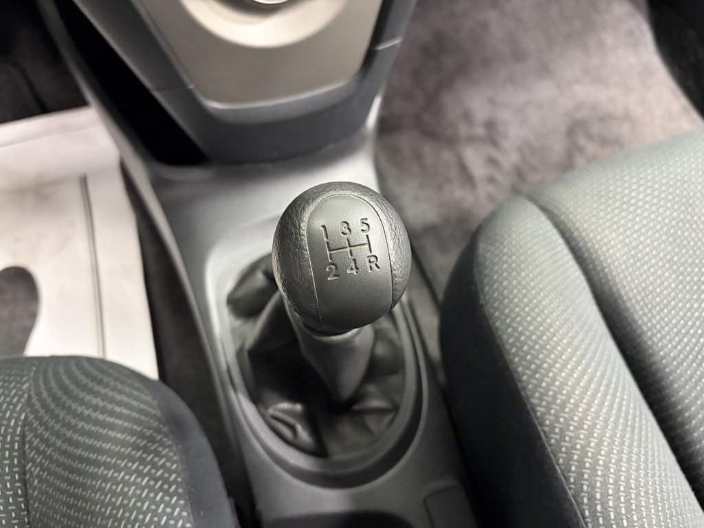 Used 2009 Toyota Yaris Sedan image 13