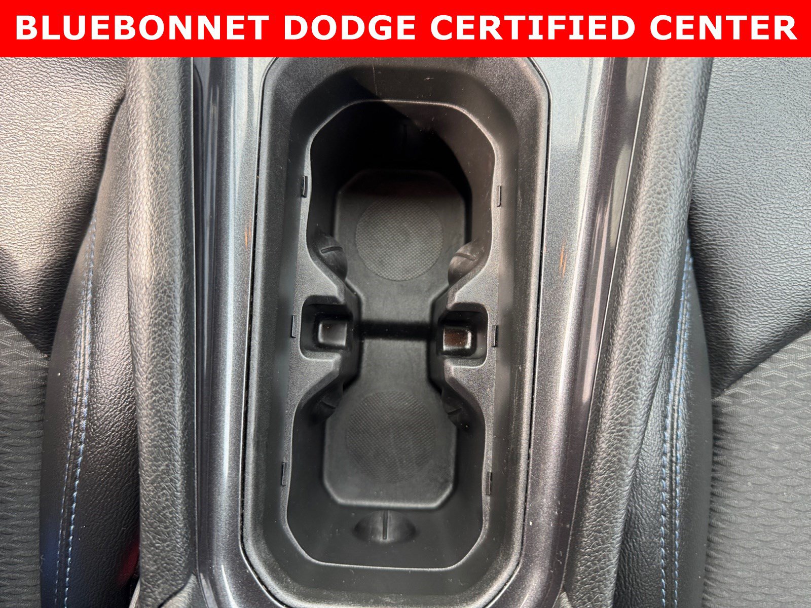Used 2025 Jeep Compass Latitude w/ Sun & Sound Group AWD/4WD image 19