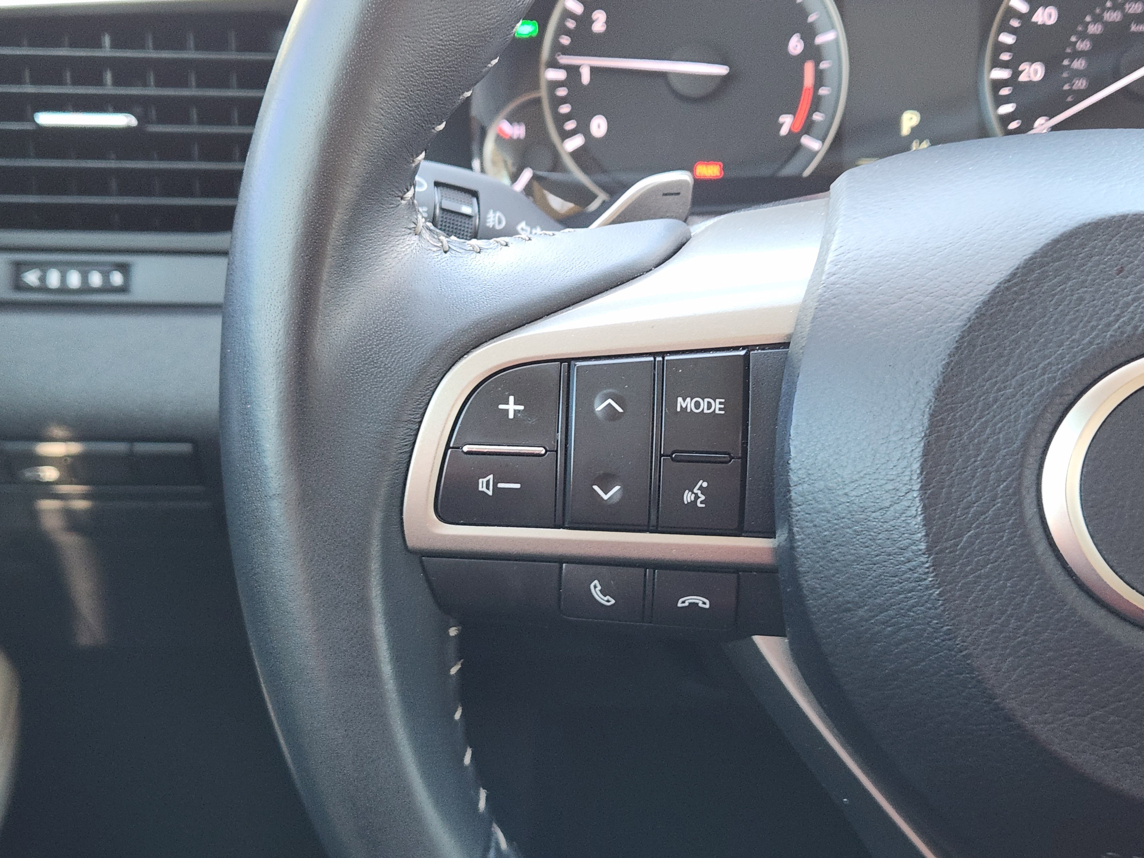 Certified 2022 Lexus RX 350 FWD w/ Premium Package image 39