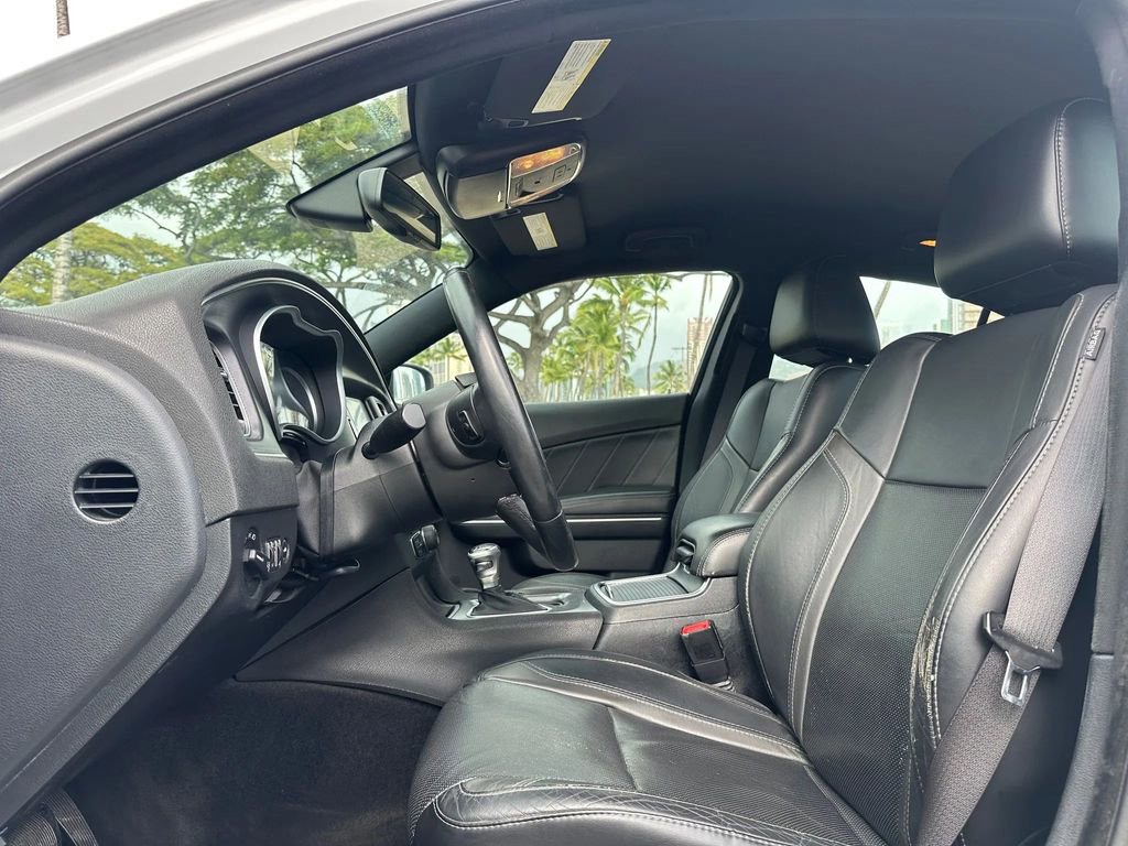 Used 2015 Dodge Charger SXT w/ Plus Group RWD image 8