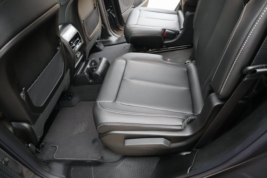 New 2025 Jeep Grand Cherokee L Limited image 13