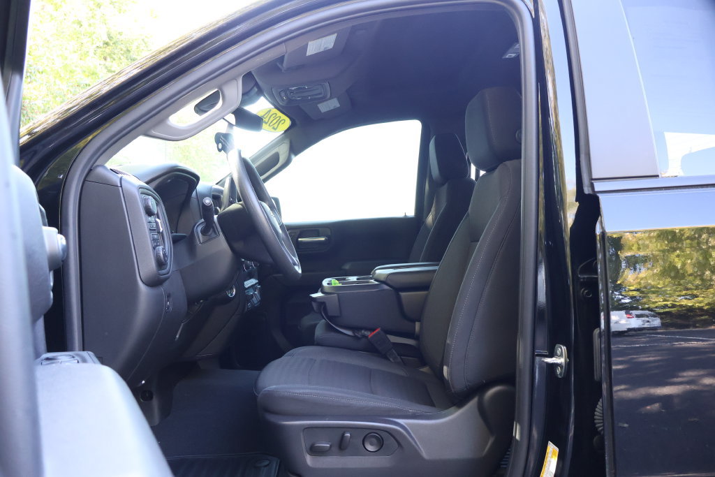 Certified 2024 Chevrolet Silverado 1500 Custom w/ LPO, Dark Essentials Package AWD/4WD image 32