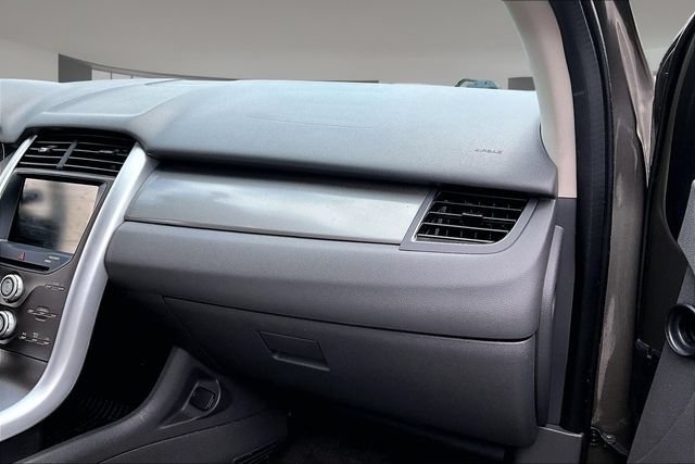 Used 2013 Ford Edge SEL FWD image 23