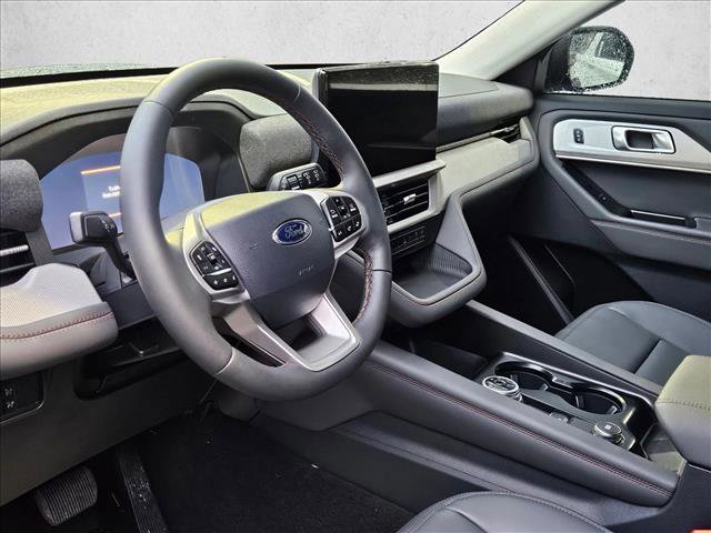 New 2026 Ford Explorer Active w/ Active Comfort Package image 3