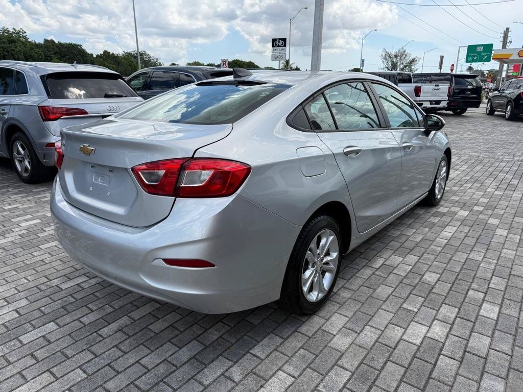 Used 2019 Chevrolet Cruze LS w/ LS Convenience Package FWD image 7