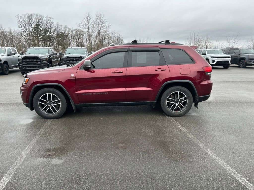 Used 2019 Jeep Grand Cherokee Trailhawk w/ Trailhawk Luxury Group image 8