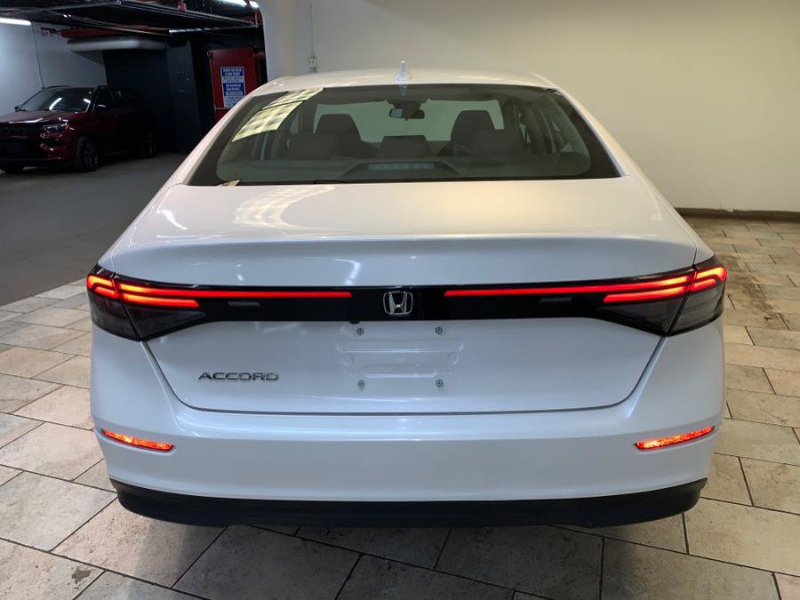 Used 2023 Honda Accord EX image 8