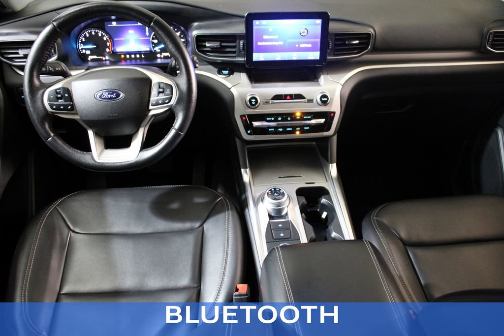 Certified 2022 Ford Explorer XLT w/ Equipment Group 202A image 11