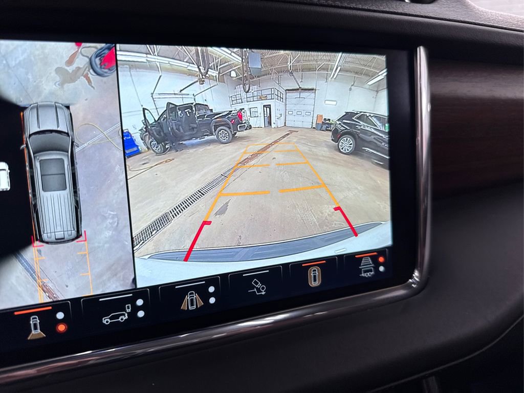 Used 2023 GMC Yukon Denali Ultimate image 33