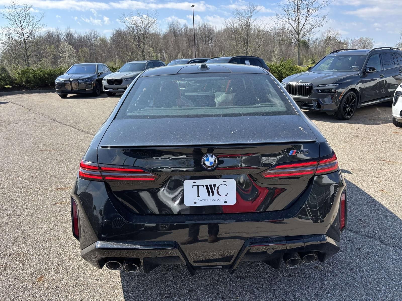New 2026 BMW M5 w/ Executive Package AWD/4WD image 6