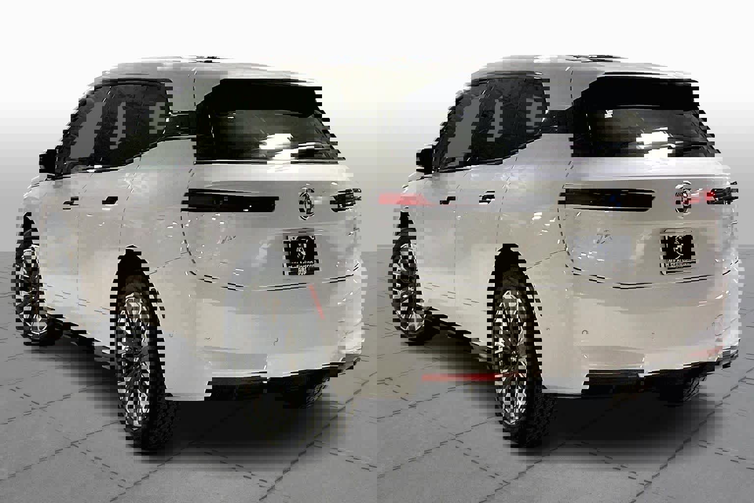 New 2026 BMW iX xDrive60 image 12