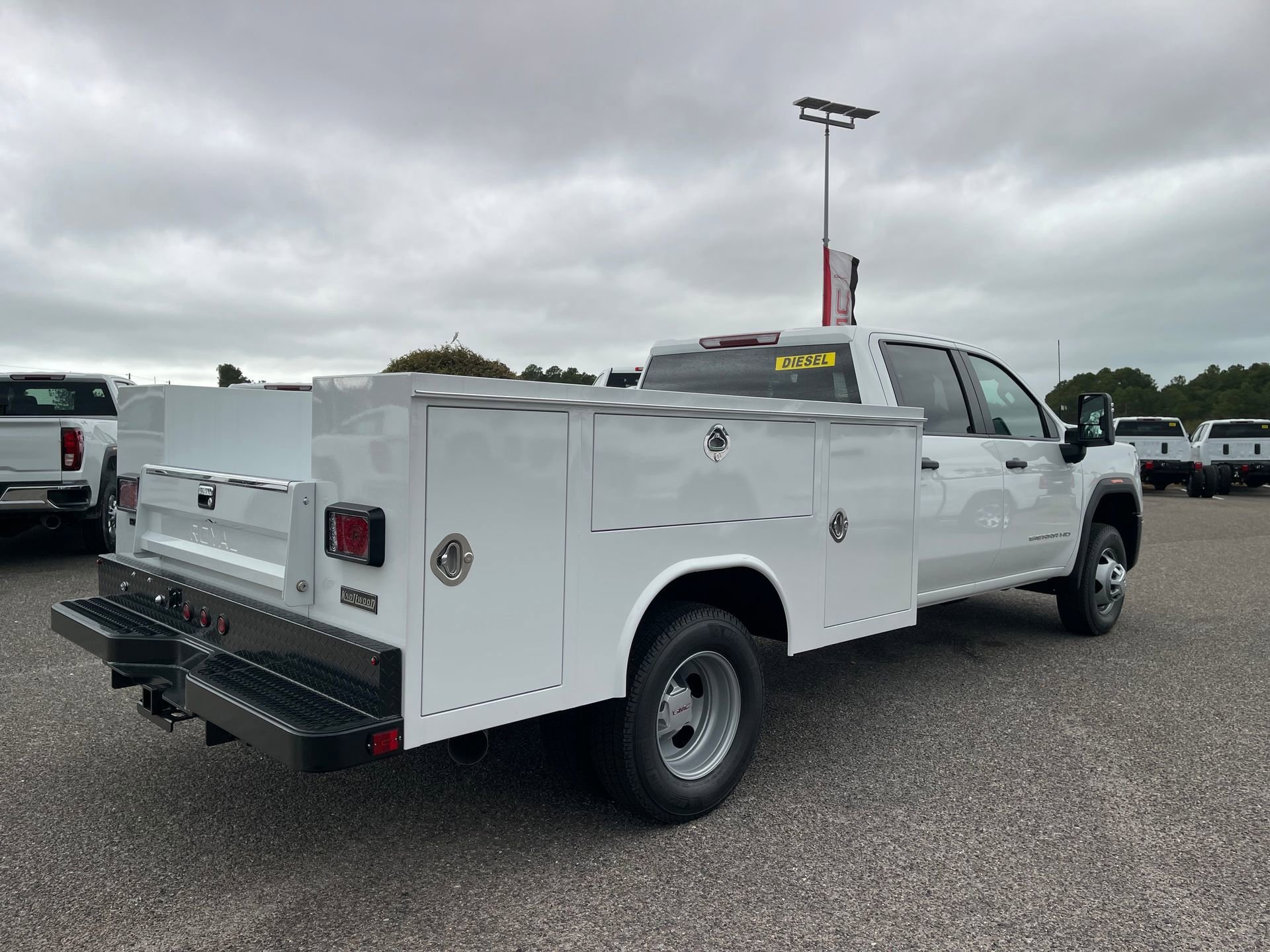 New 2026 GMC Sierra 3500 Pro w/ Convenience Package RWD image 47