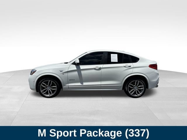 Used 2018 BMW X4 xDrive28i AWD/4WD image 2