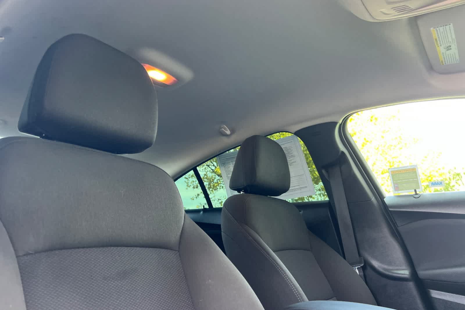 Used 2018 Chevrolet Cruze LT FWD image 16