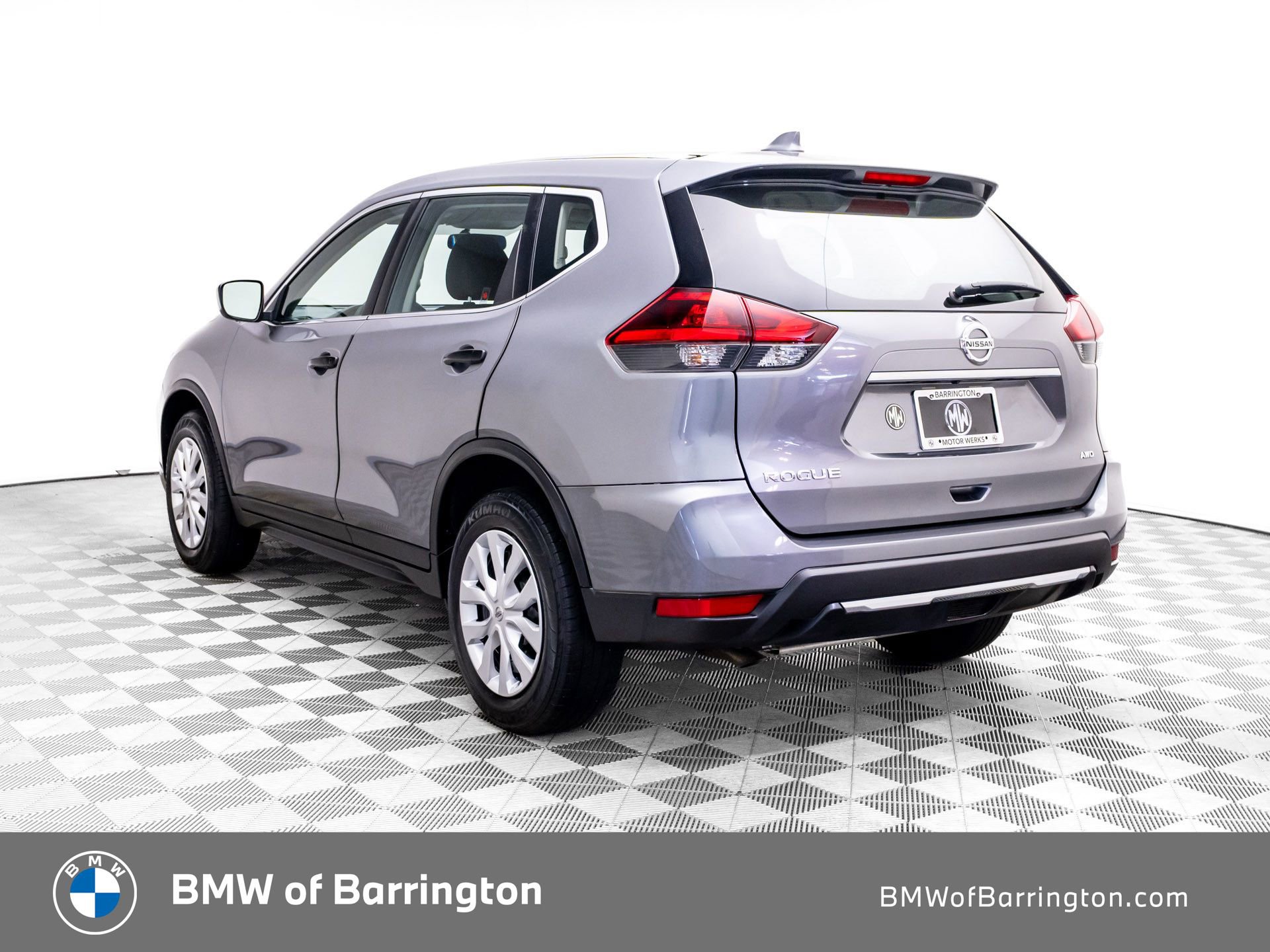 Used 2018 Nissan Rogue S AWD/4WD image 3
