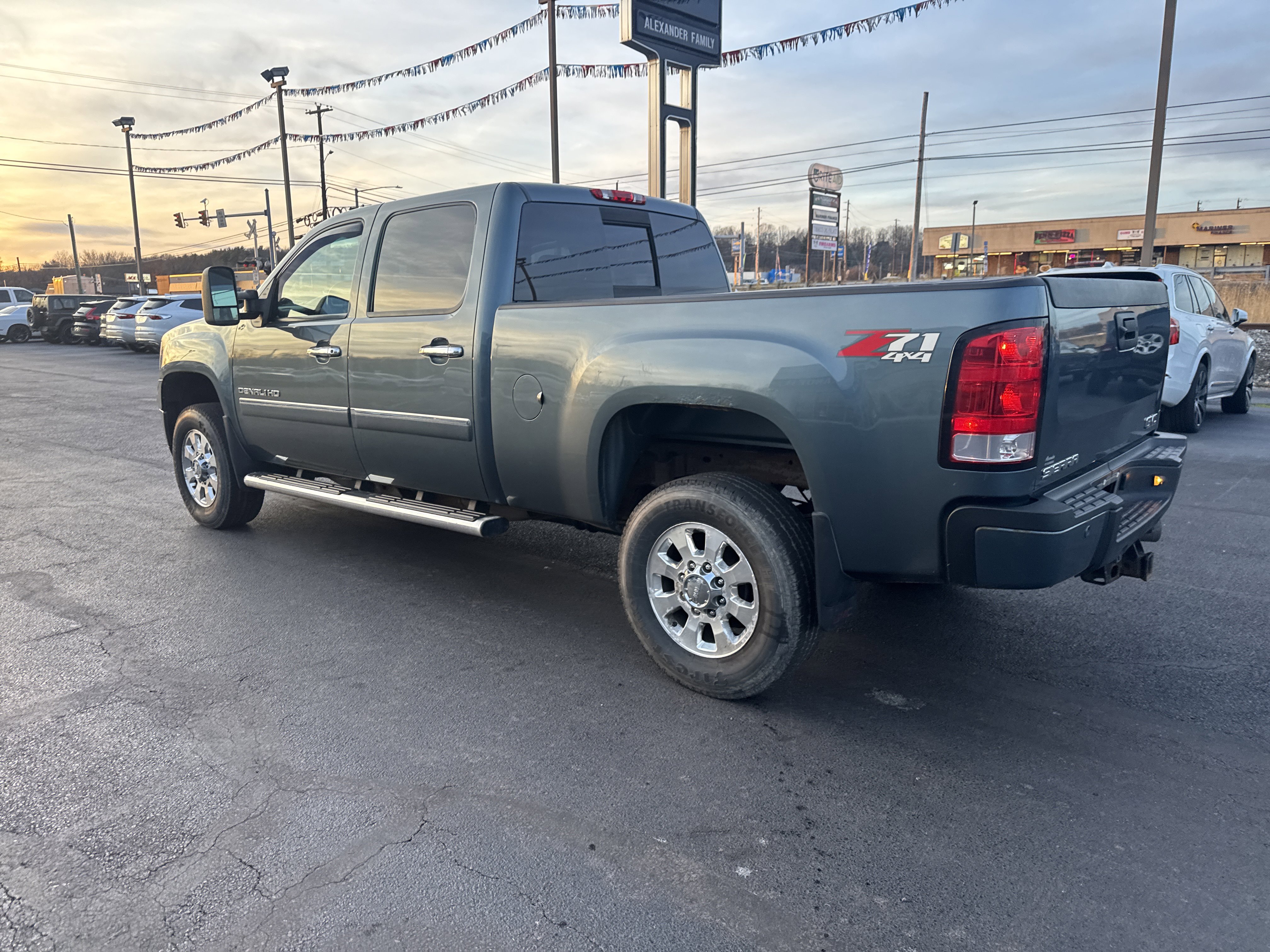 Used 2012 GMC Sierra 3500 Denali image 6