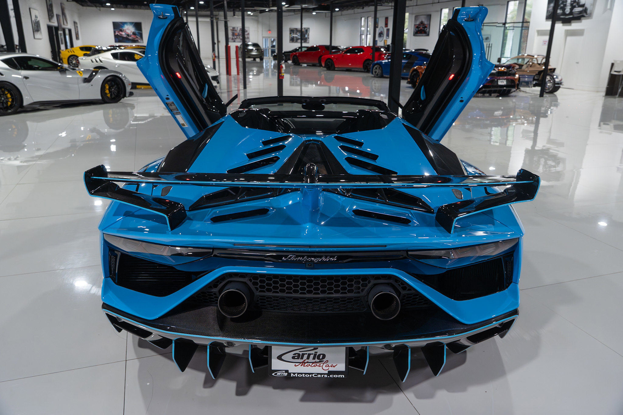 Used 2021 Lamborghini Aventador SVJ image 14