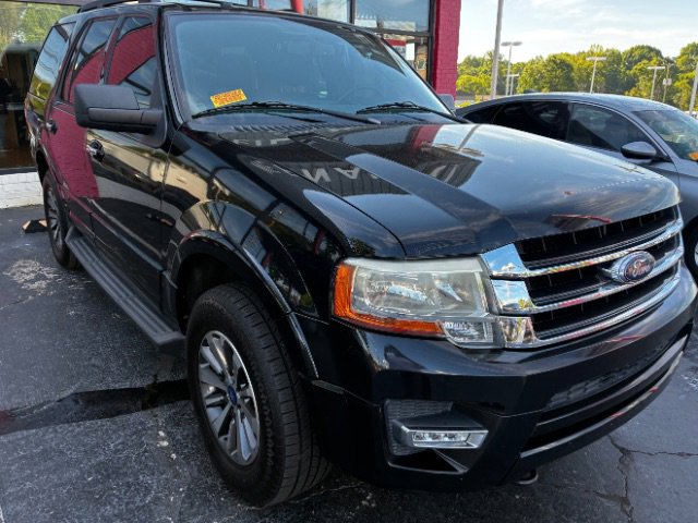 Used 2015 Ford Expedition XLT AWD/4WD image 1
