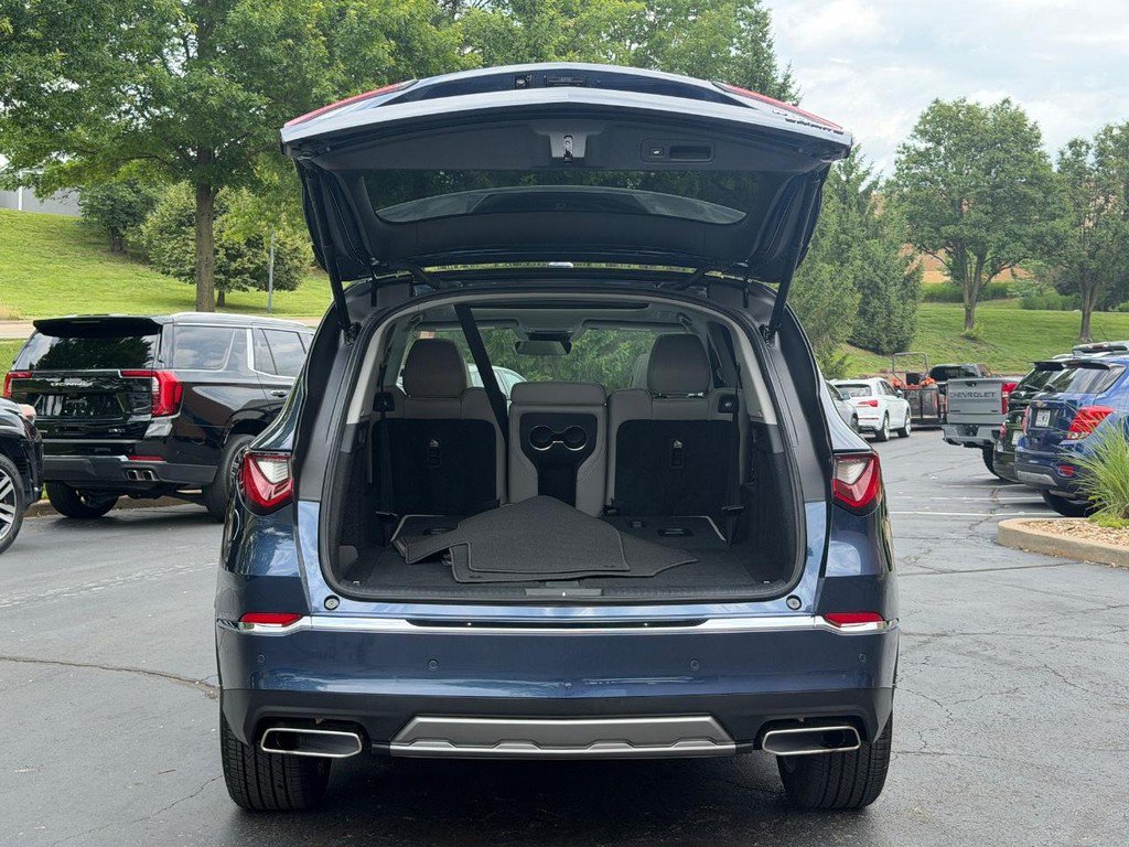 Used 2026 Acura MDX SH-AWD w/ Technology Package image 4