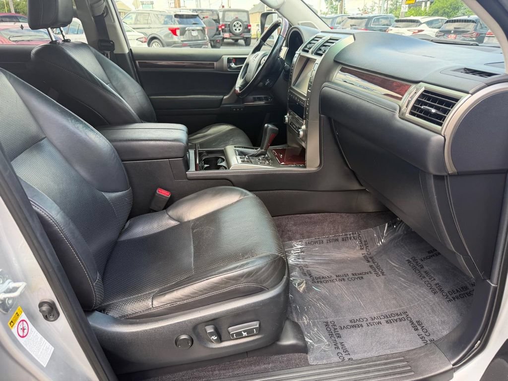 Used 2014 Lexus GX 460 Luxury AWD/4WD image 30