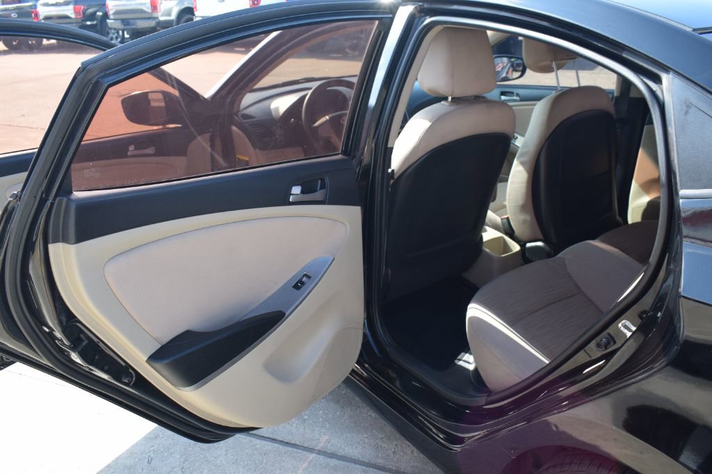 Used 2017 Hyundai Accent SE image 10