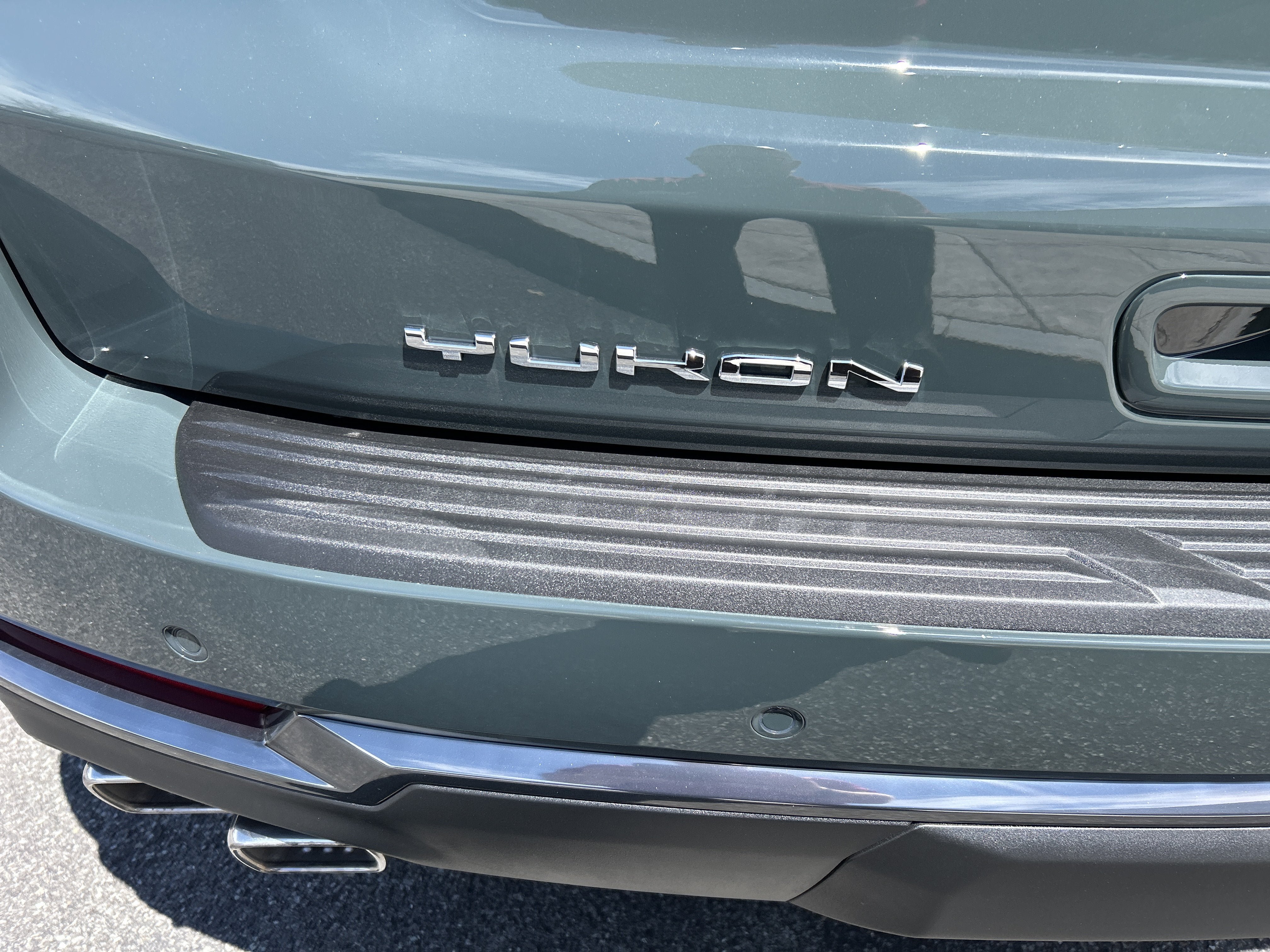 New 2026 GMC Yukon XL AT4 w/ AT4 Premium Plus Package AWD/4WD image 10