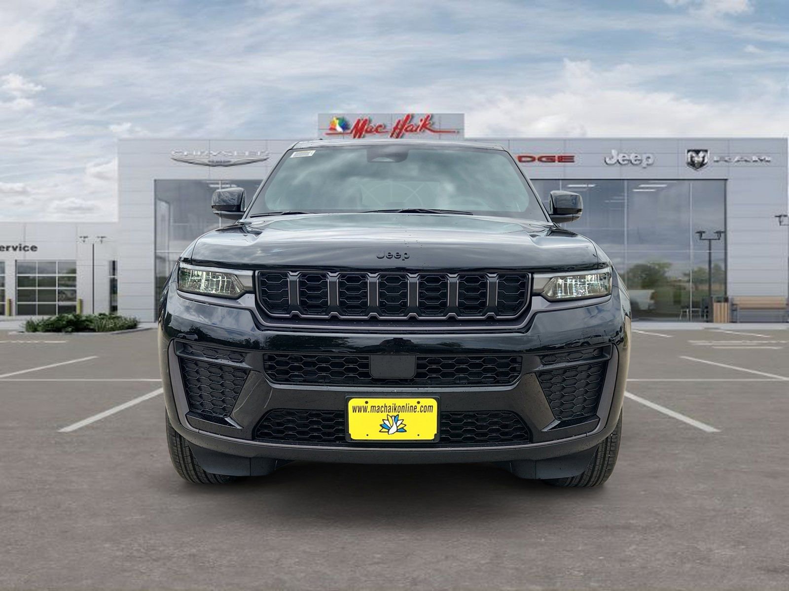 New 2026 Jeep Grand Cherokee Altitude RWD image 8