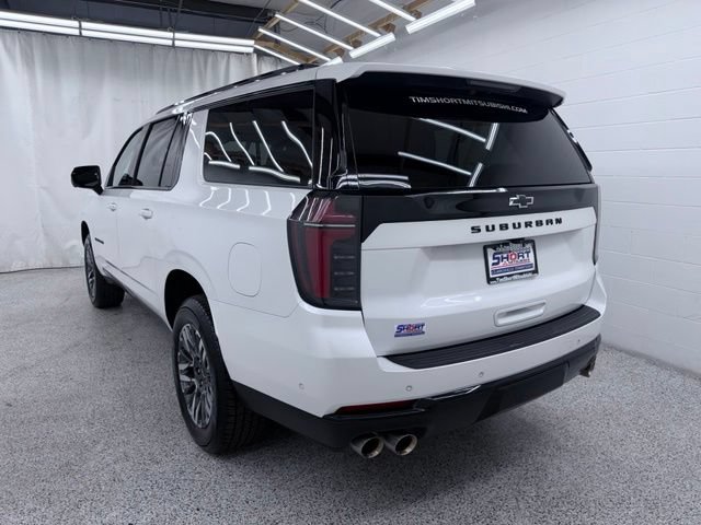 Used 2025 Chevrolet Suburban Z71 AWD/4WD image 4