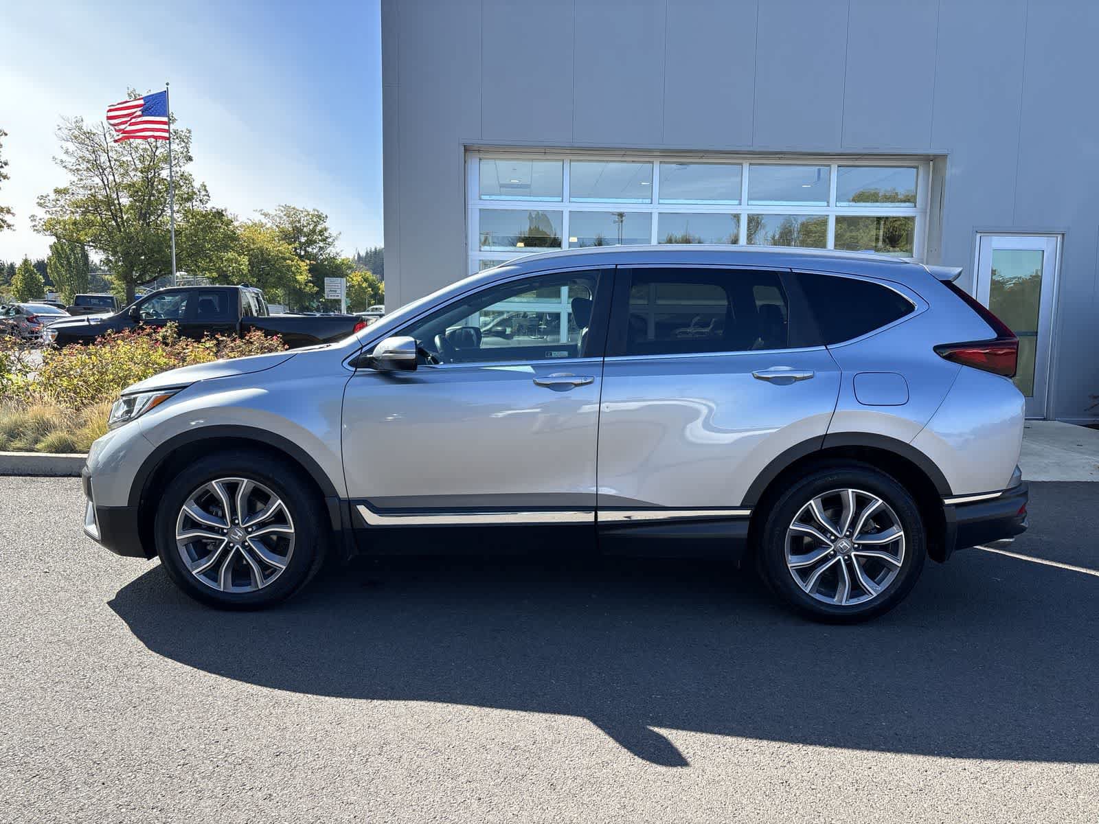 Used 2020 Honda CR-V Touring image 2