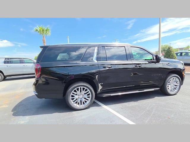 New 2026 Chevrolet Suburban LS w/ LPO, Dark Essentials Package RWD image 20