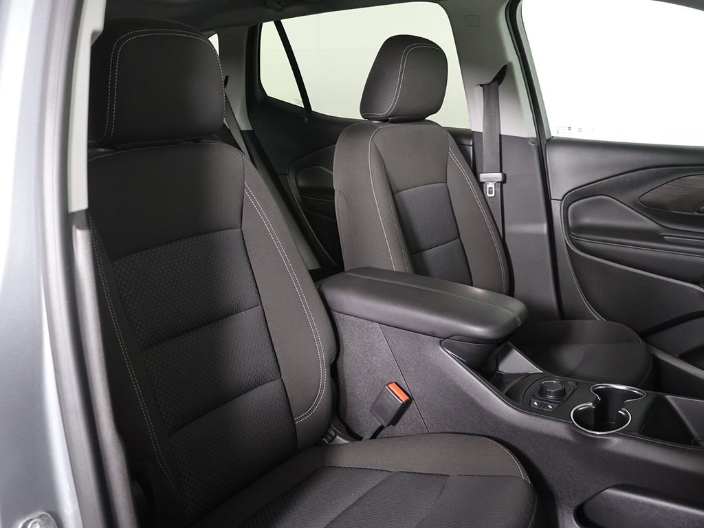 Used 2023 GMC Terrain SLE w/ Driver Convenience Package FWD image 28