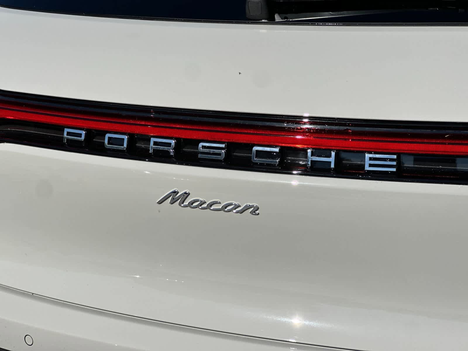 New 2026 Porsche Macan AWD/4WD image 31