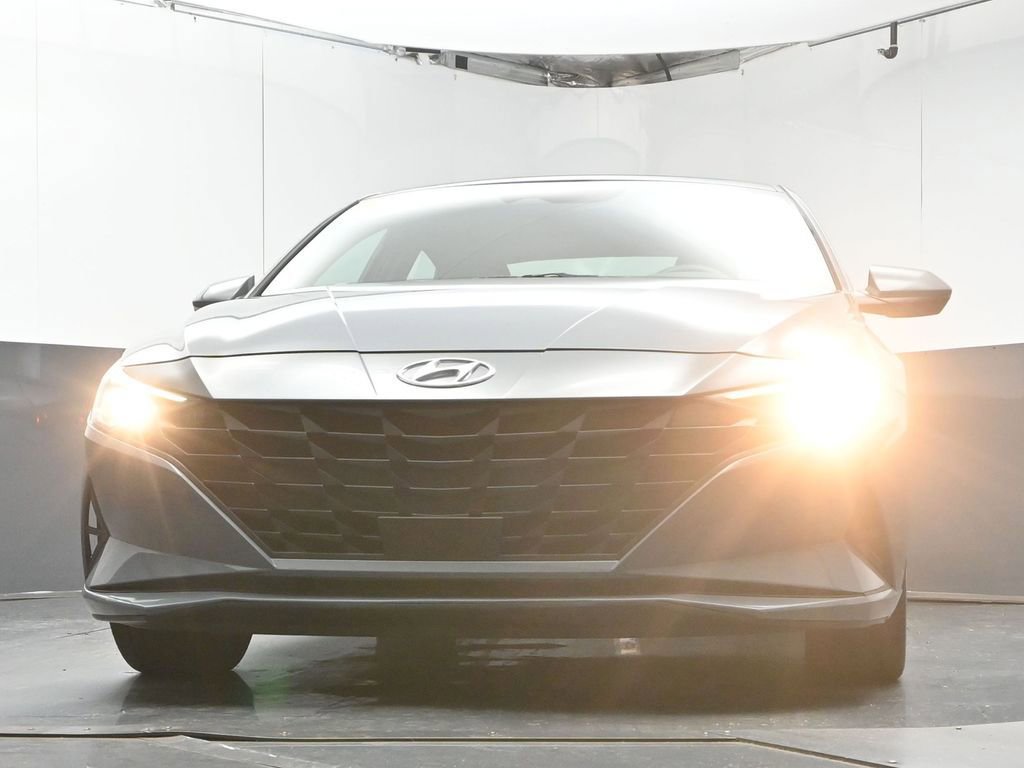 Used 2023 Hyundai Elantra SEL w/ Convenience Package image 31