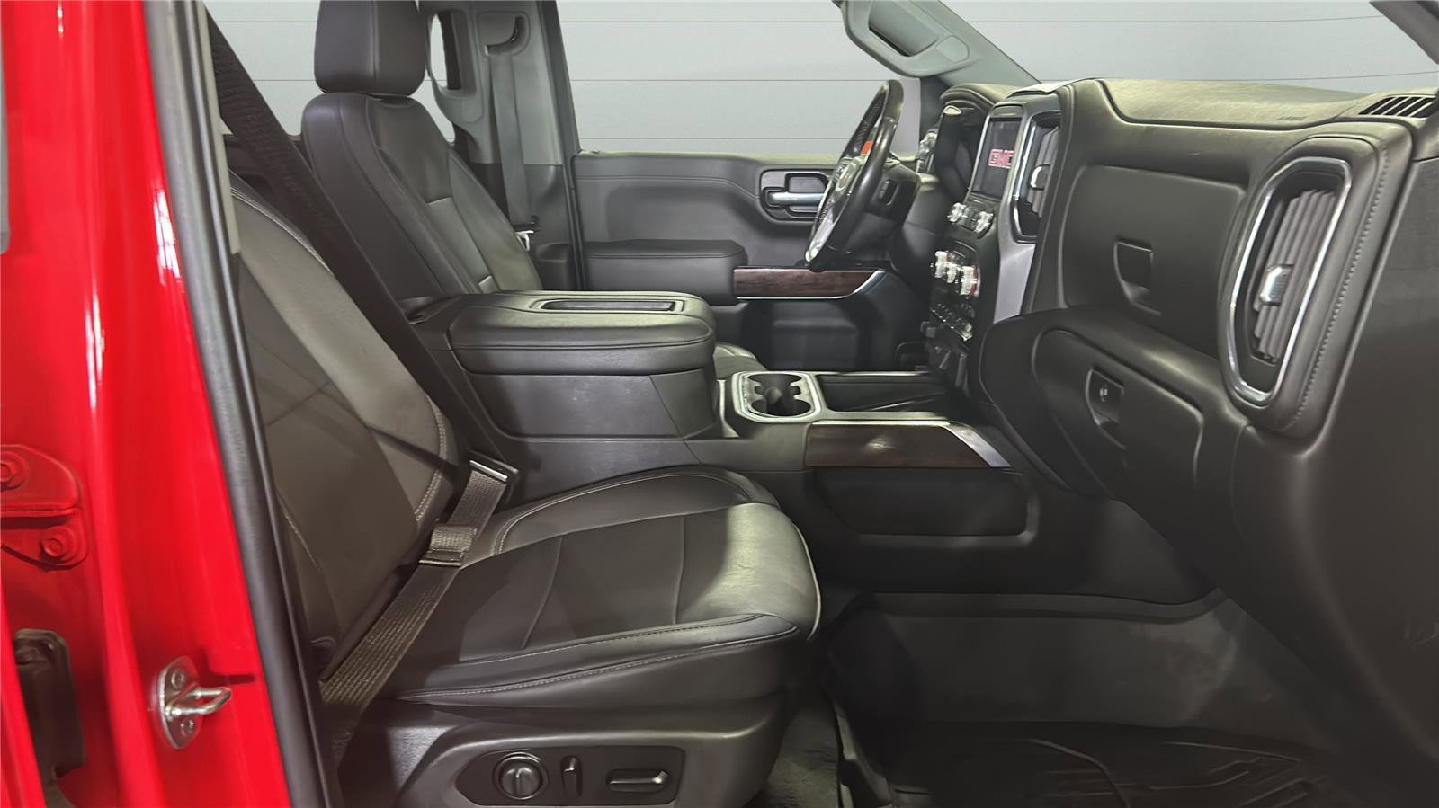 Used 2021 GMC Sierra 1500 SLT w/ SLT Premium Plus Package image 25