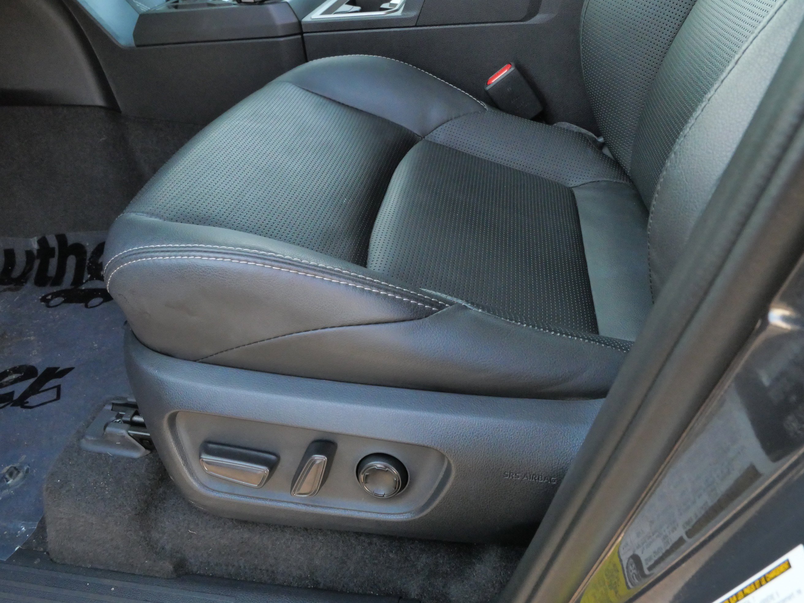 Used 2025 Toyota 4Runner Limited image 21