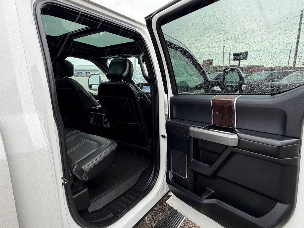 Used 2017 Ford F150 Platinum w/ Equipment Group 701A Luxury AWD/4WD image 53