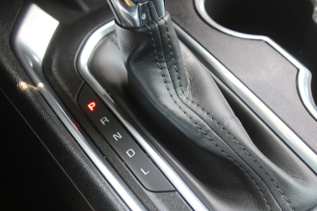 Used 2023 Chevrolet Traverse Premier FWD image 41
