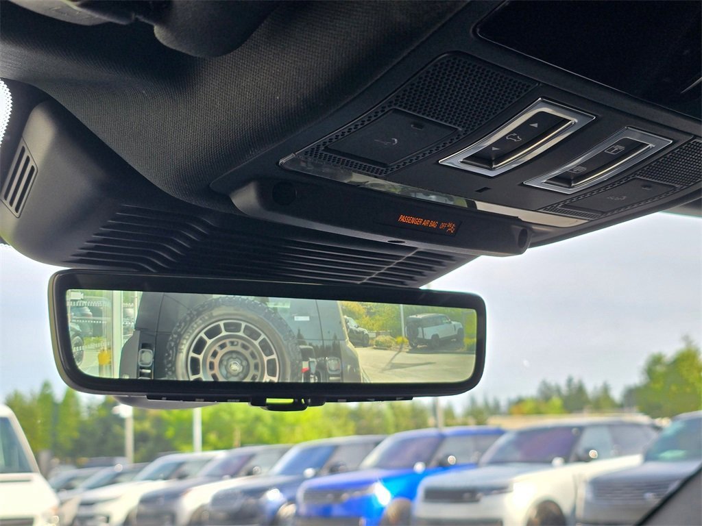 Used 2024 Land Rover Range Rover Evoque Dynamic SE image 15